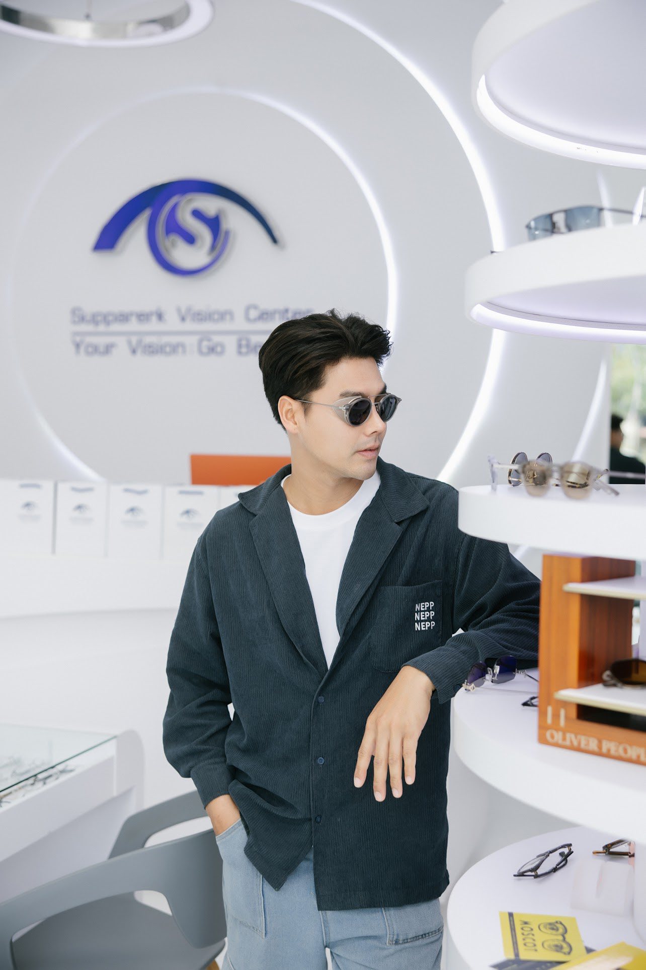 What are the advantages of prescription sunglasses?